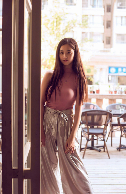 华体会登陆-德甲攻势如潮：全场节奏快如闪电，德甲现场